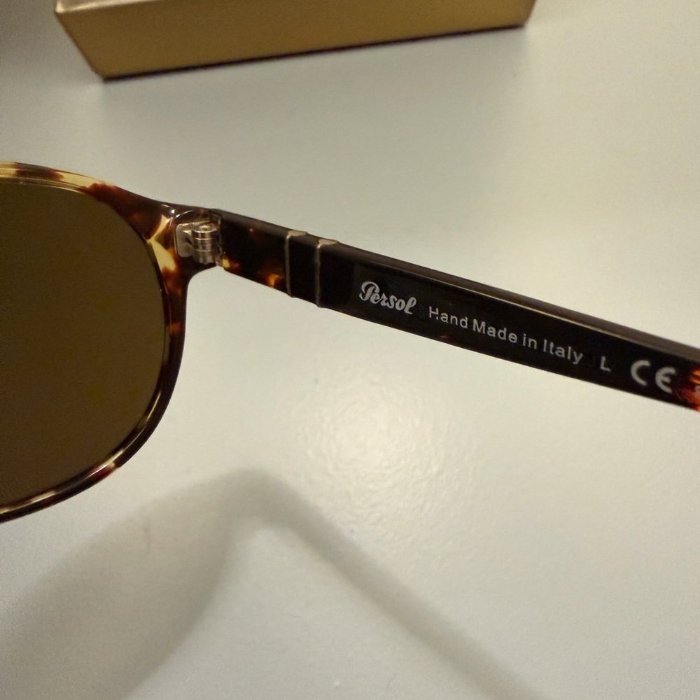 Persol 2931-S Sunglasses Tortoise Frame and Brown Lenses - Picture 5 of 5